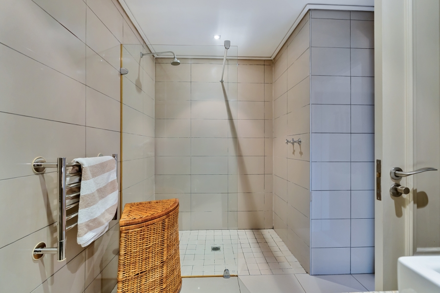 1 Bedroom Property for Sale in Green Point Western Cape